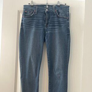 7 For All Mankind Gwenevere Washed Jeans: Size 29